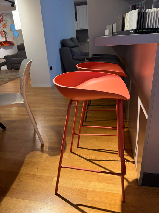 SGABELLO AGE RUGGINE