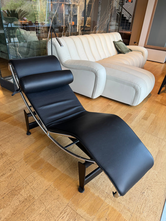 CHAISE LONGUE IN PELLE