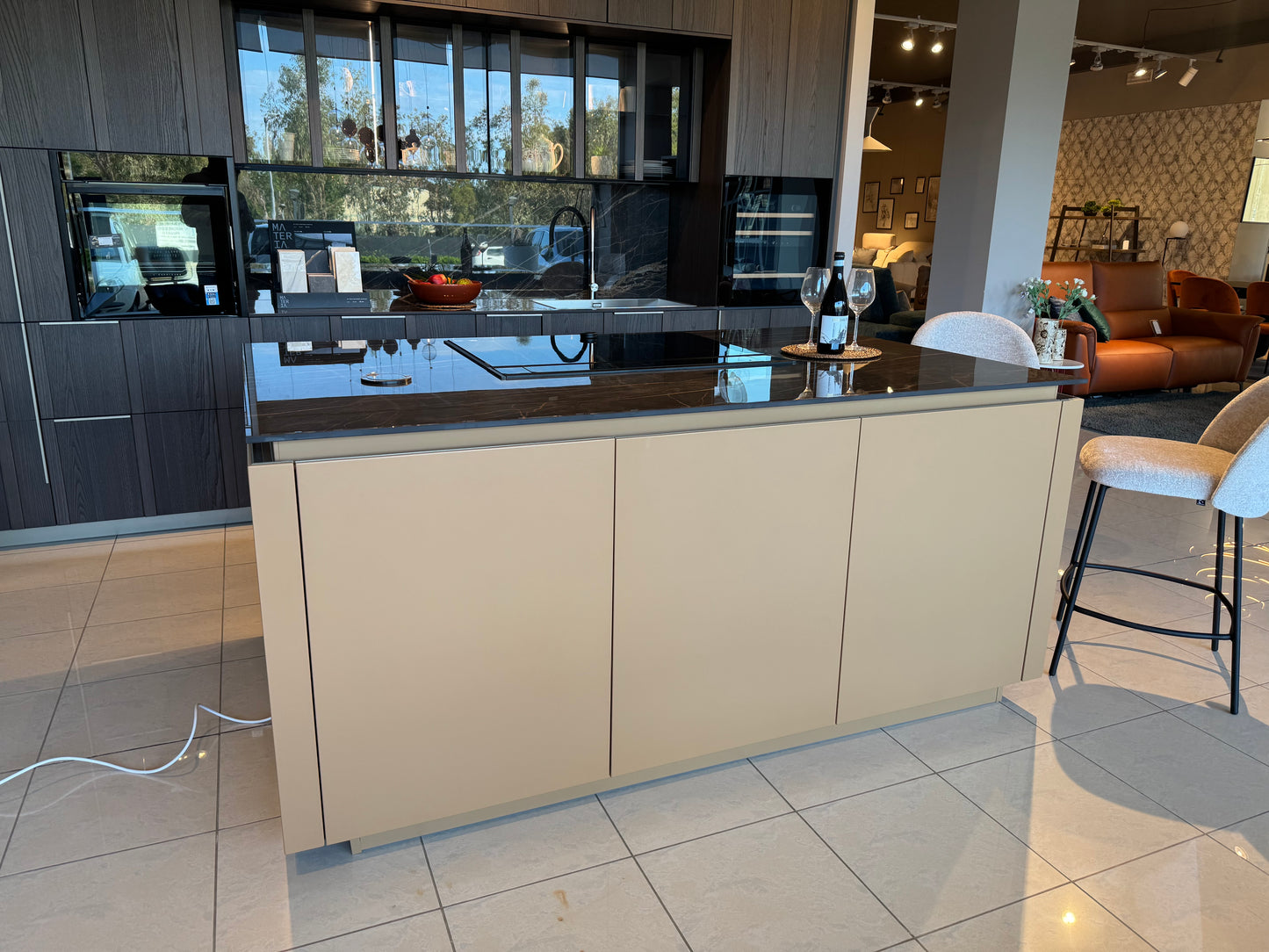 CUCINA CON ISOLA VALDESIGN