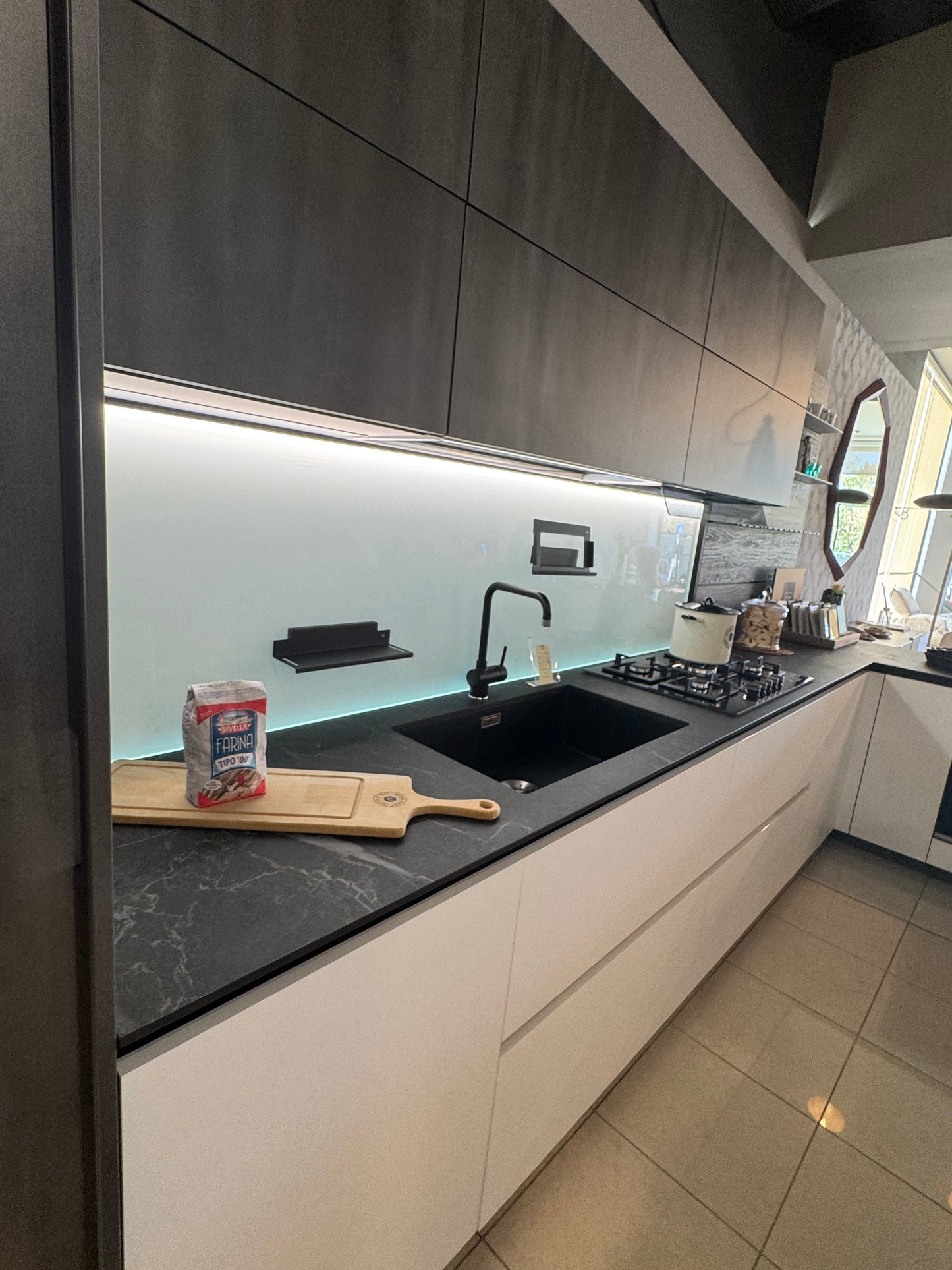 CUCINA A FERRO DI CAVALLO